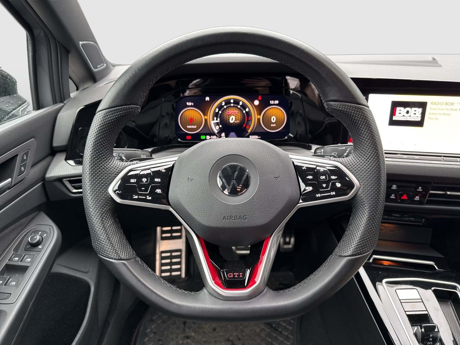 Volkswagen Golf VIII 2.0 GTI BLACK STYLE PANO KAMERA H.KARDON