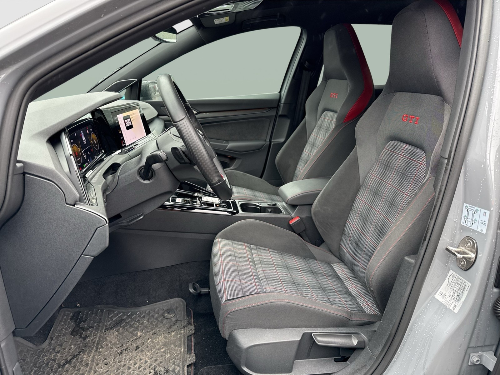 Volkswagen Golf VIII 2.0 GTI BLACK STYLE PANO KAMERA H.KARDON