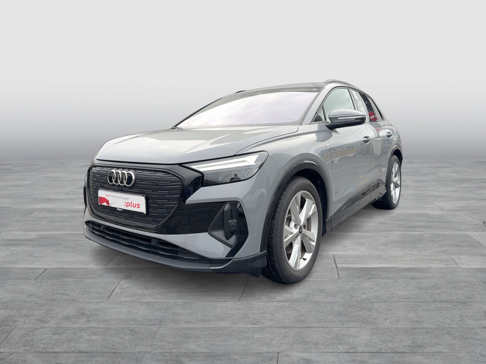 Audi Q4 e-tron 45 quattro S LINE BLACKPAK CAM LM20