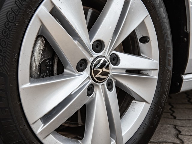 Volkswagen Golf Variant VIII 2.0 LIFE AHK ACC NAVI SITZHEIZ