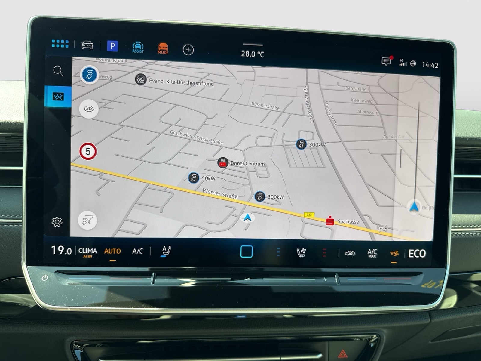 Volkswagen ID.7 PRO S WÄRMEPUMPE PANO AHK 360°CAM ACC LM21