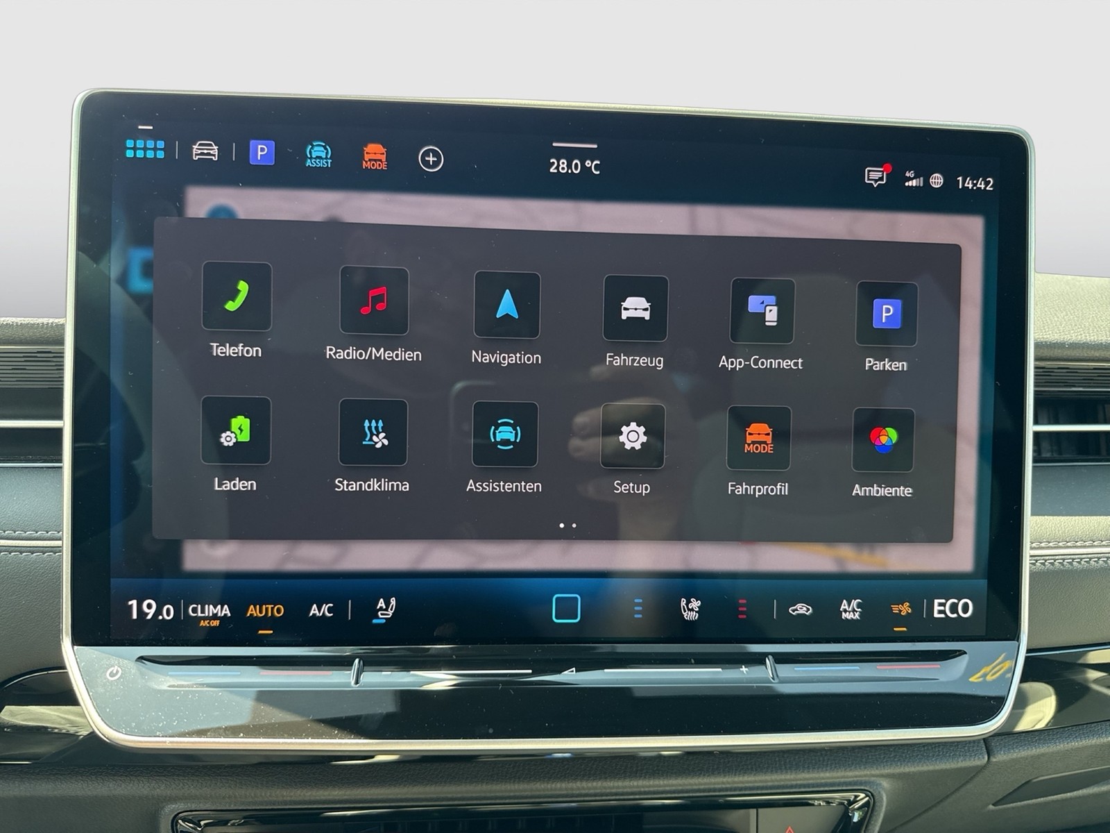 Volkswagen ID.7 PRO S WÄRMEPUMPE PANO AHK 360°CAM ACC LM21