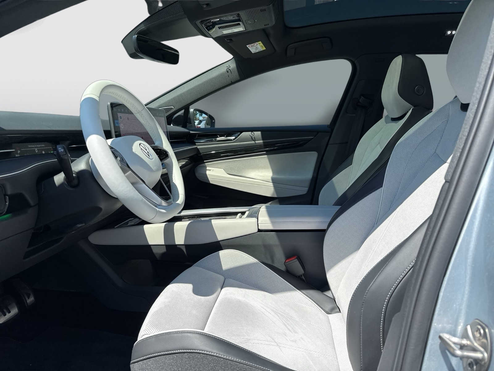 Volkswagen ID.7 PRO S WÄRMEPUMPE PANO AHK 360°CAM ACC LM21