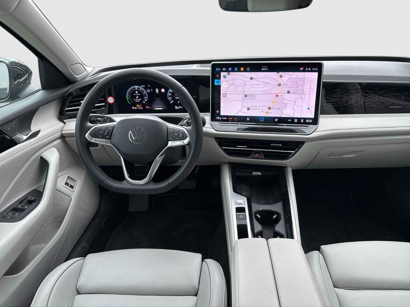 Volkswagen Passat Variant 1.5 HYBRID ELEGANCE LEDER AHK CAM