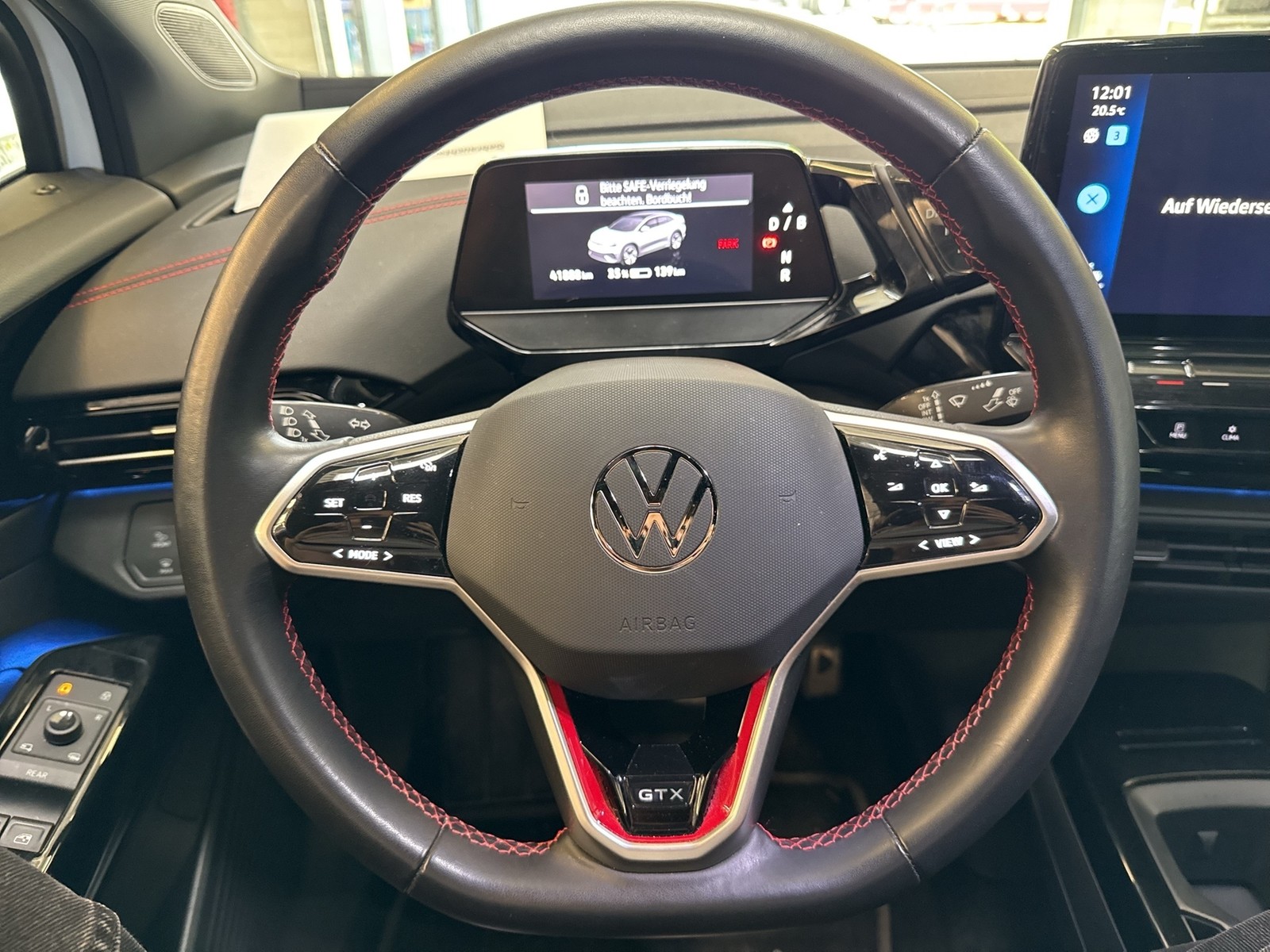 Volkswagen ID.5 GTX 4X4 WÄRMEPUMPE AHK CAM ACC LM20 MATRIX