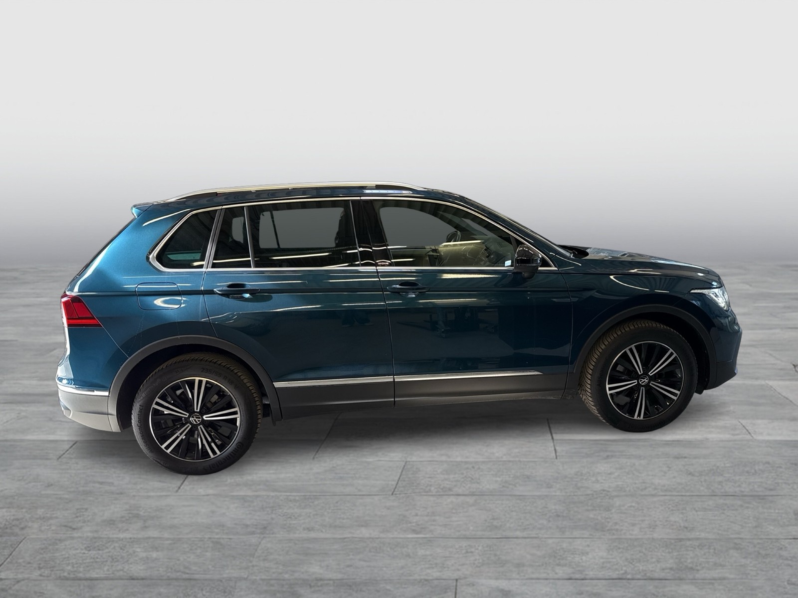 Volkswagen Tiguan 1.5 MOVE H.KARDON AHK KAMERA ALU18 ACC