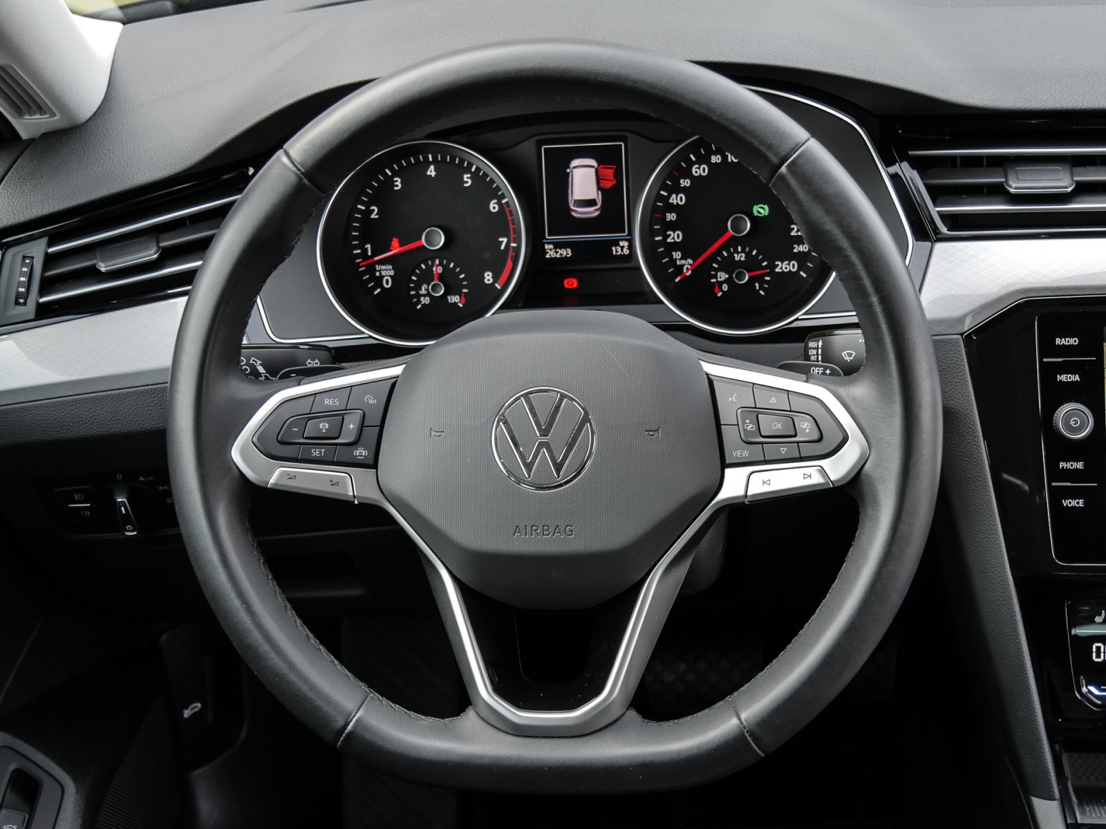 Volkswagen Passat Variant 1.5 BUSINESS ACC LM17 NAVI SITZHZ
