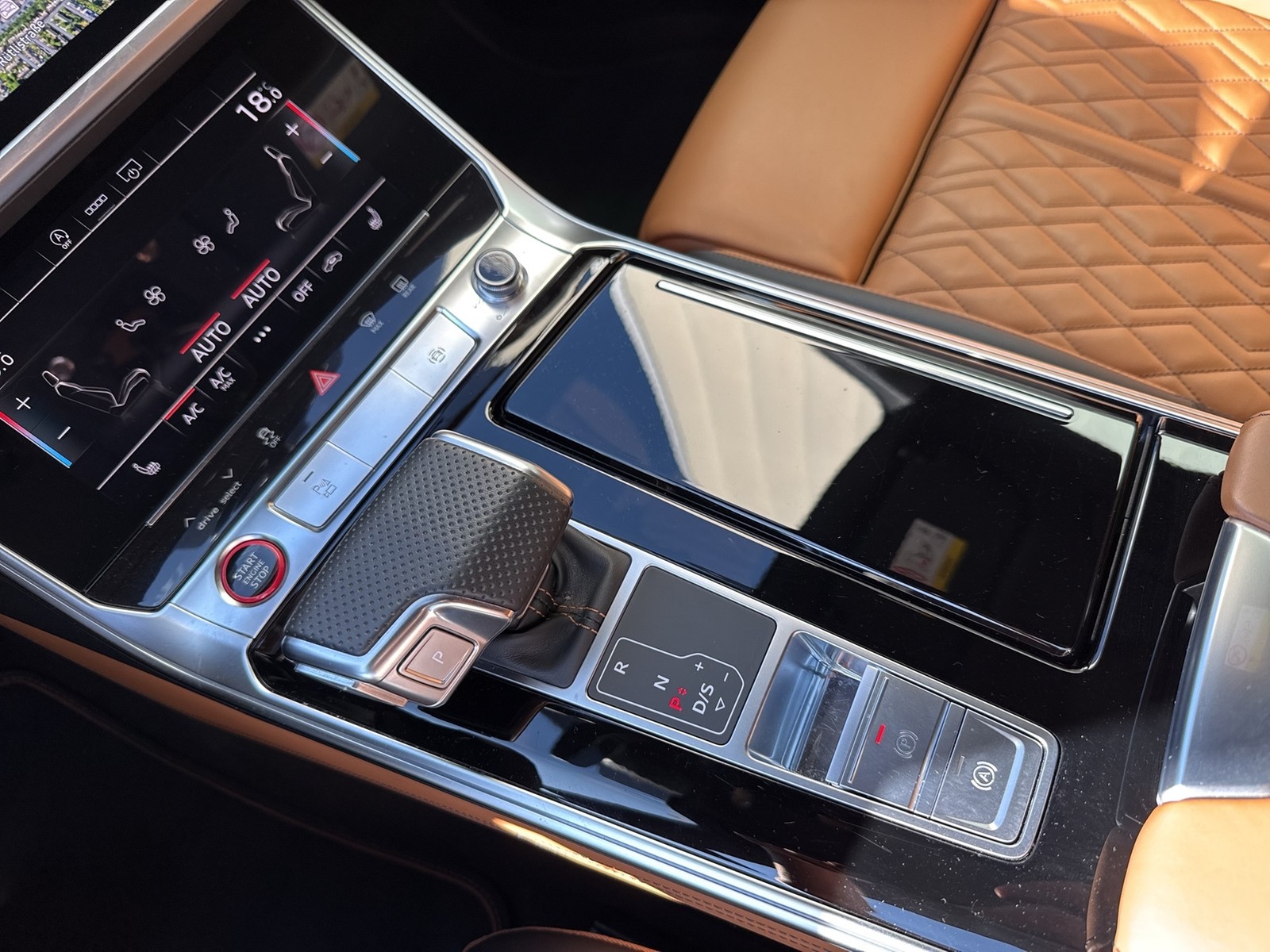 Audi S6 Avant quattro BLACKPAK PANO B&O AHK CAM LM21