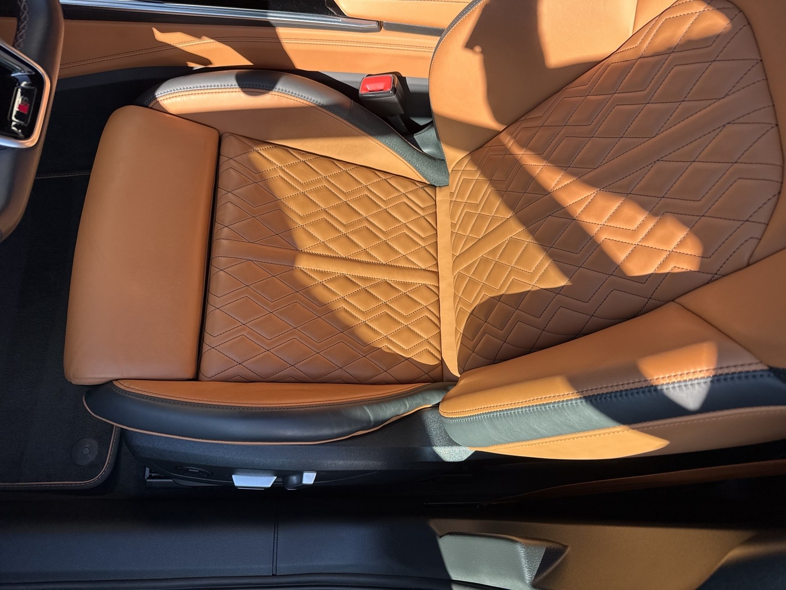 Audi S6 Avant quattro BLACKPAK PANO B&O AHK CAM LM21
