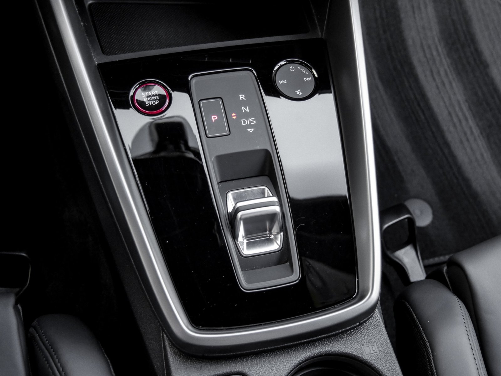 Audi RS3 Sportback quattro BLACKPAK B&O CAM LM19