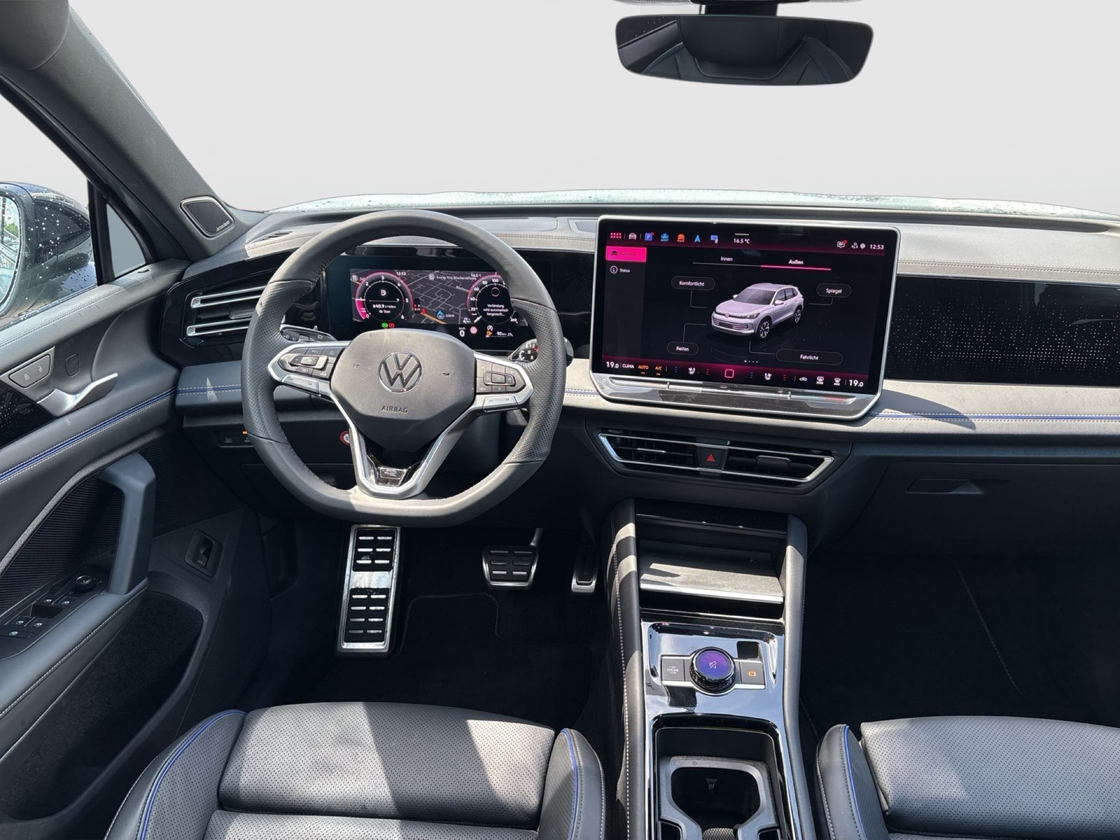 Volkswagen Tiguan 2.0 R-LINE 4MOTION DSG LEDER STANDHZG AHK