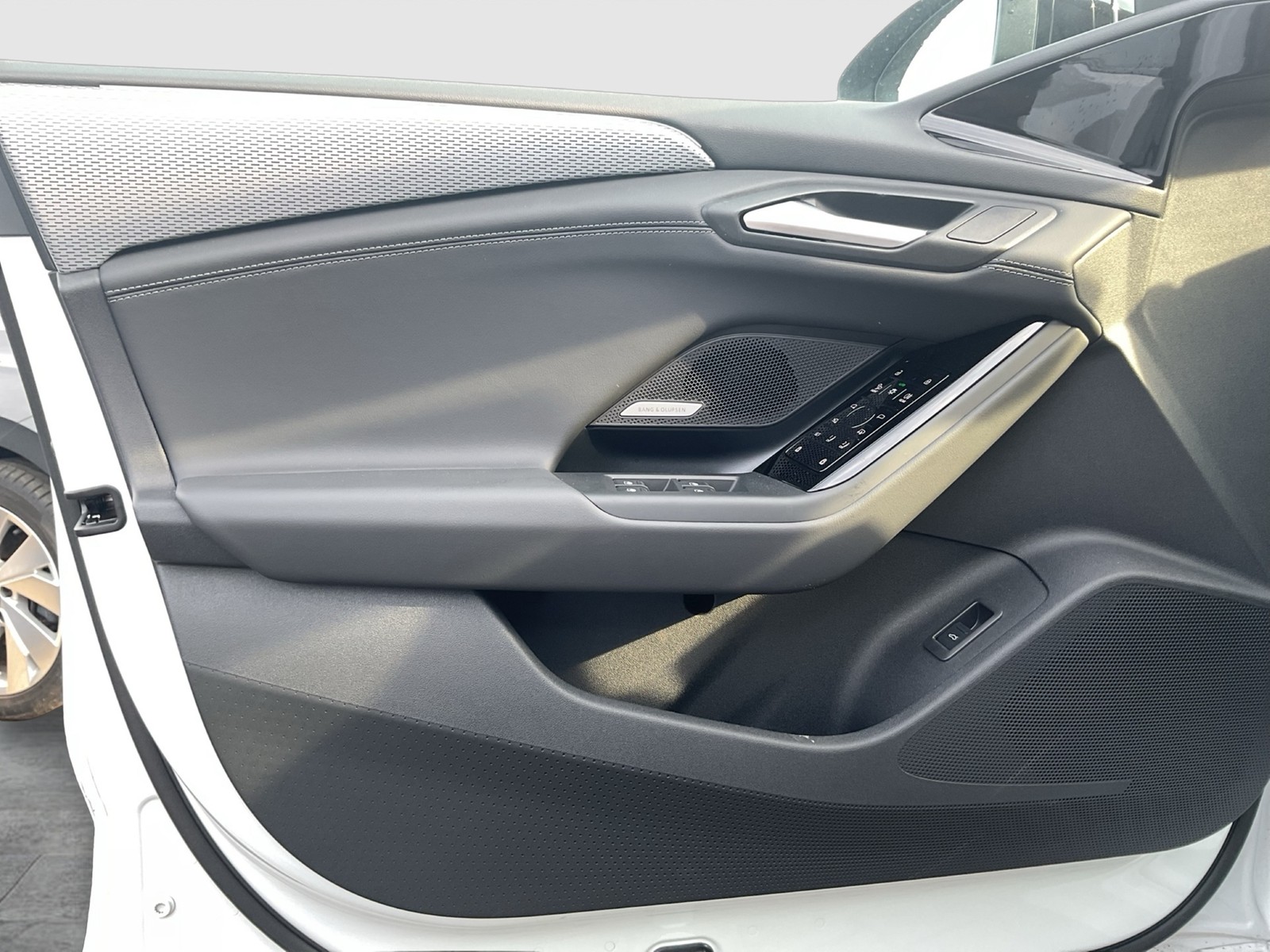 Audi A6 e-tron Avant performance S LINE B&O AHK LM21