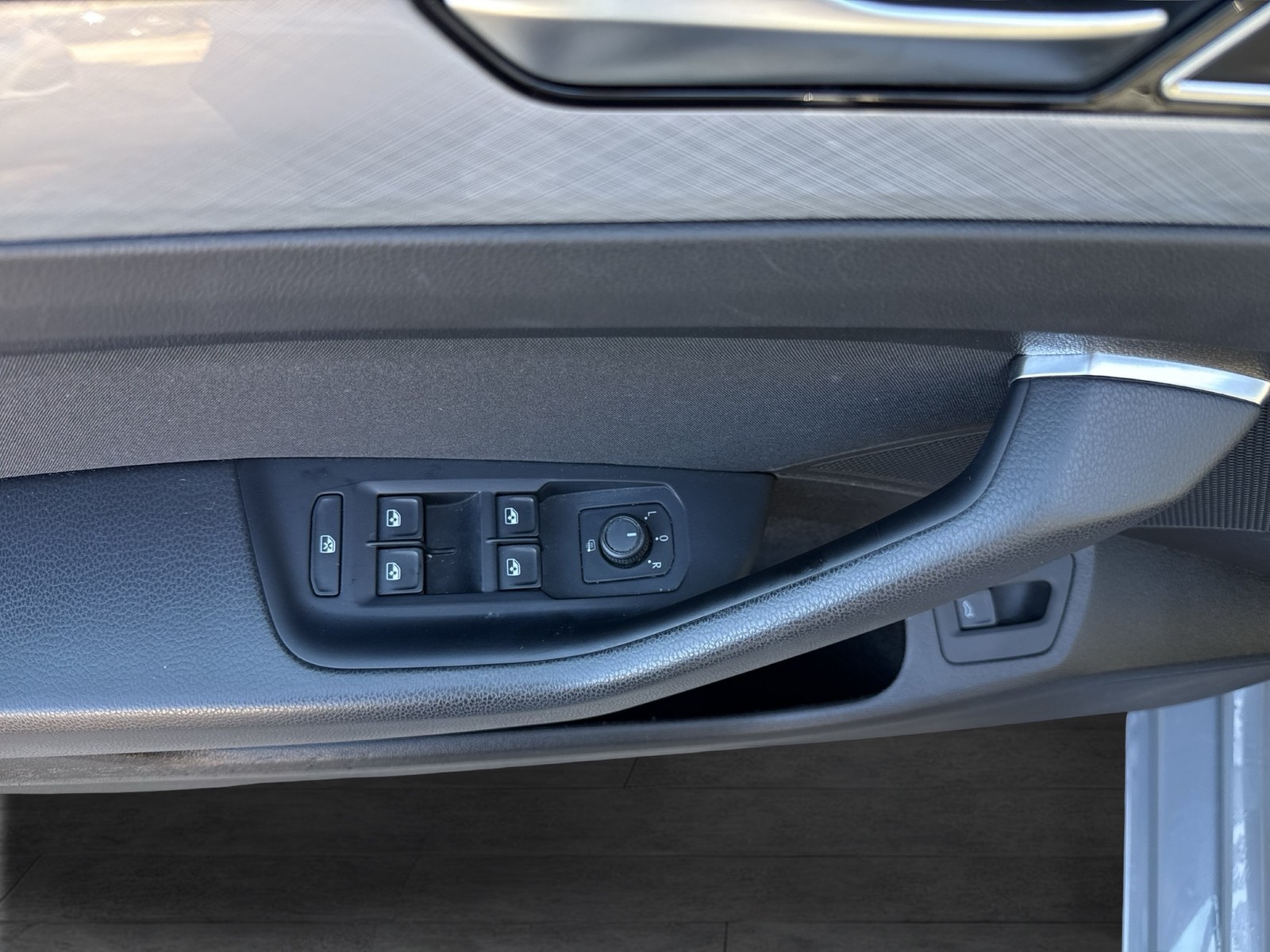Volkswagen Passat Variant 2.0 BUSINESS AHK CAM ACC NAVI