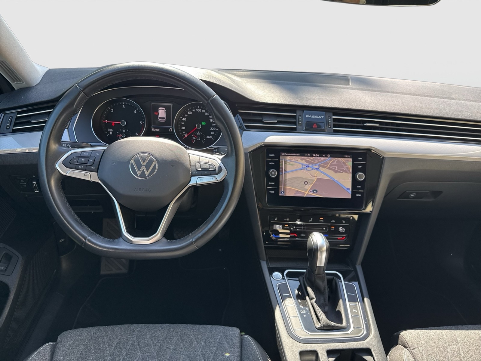 Volkswagen Passat Variant 2.0 BUSINESS AHK CAM ACC NAVI