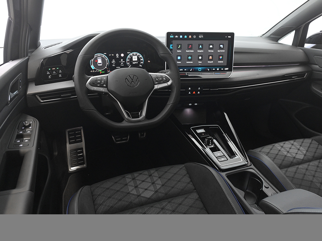 Volkswagen Golf Variant 1.5 R-LINE DSG BLACKSTYLE AHK PANO