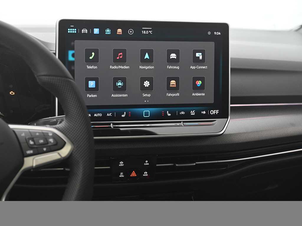 Volkswagen Golf Variant 1.5 R-LINE DSG BLACKSTYLE AHK PANO