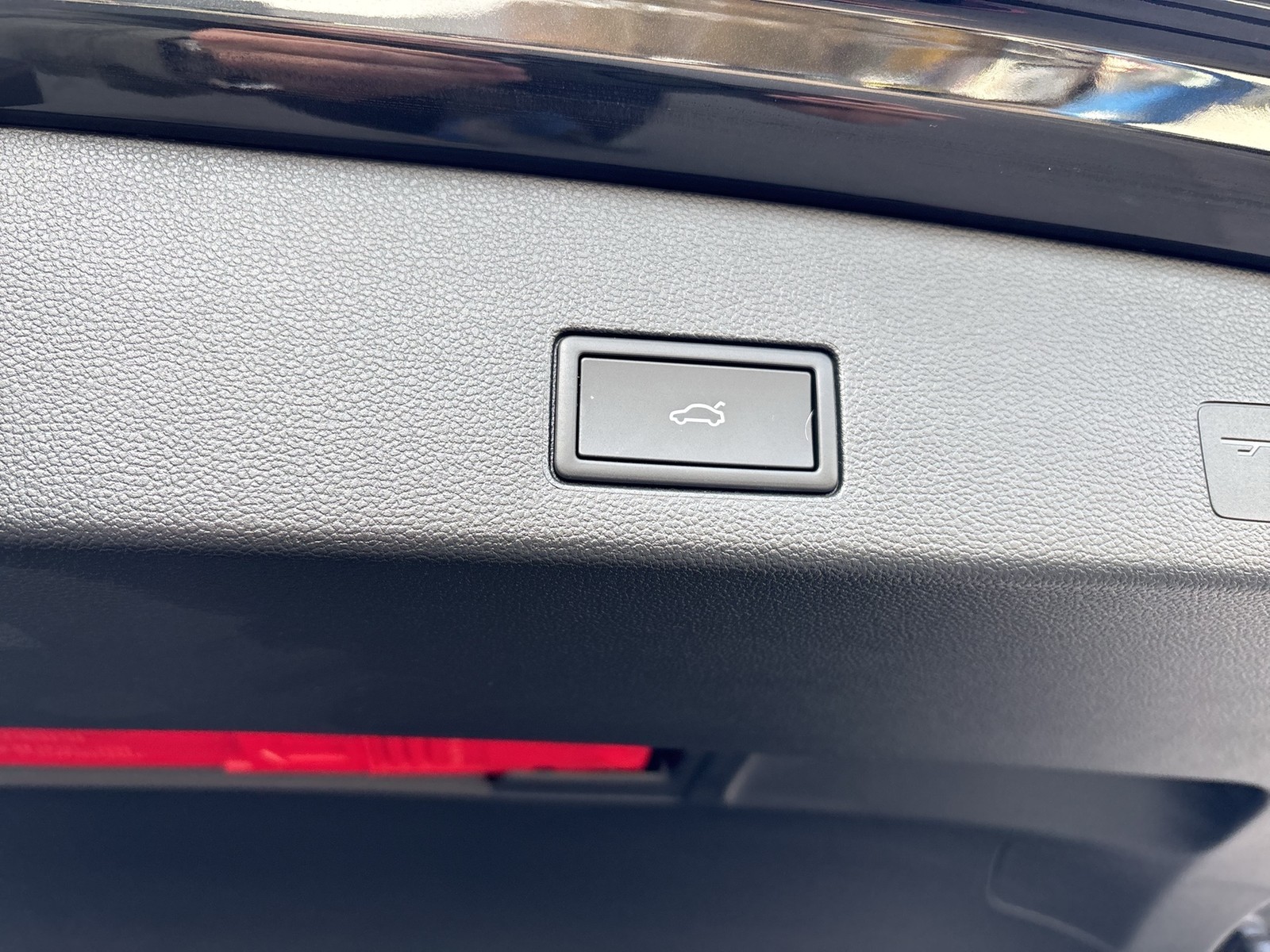 Volkswagen Golf Variant 1.5 R-LINE DSG BLACKSTYLE AHK PANO