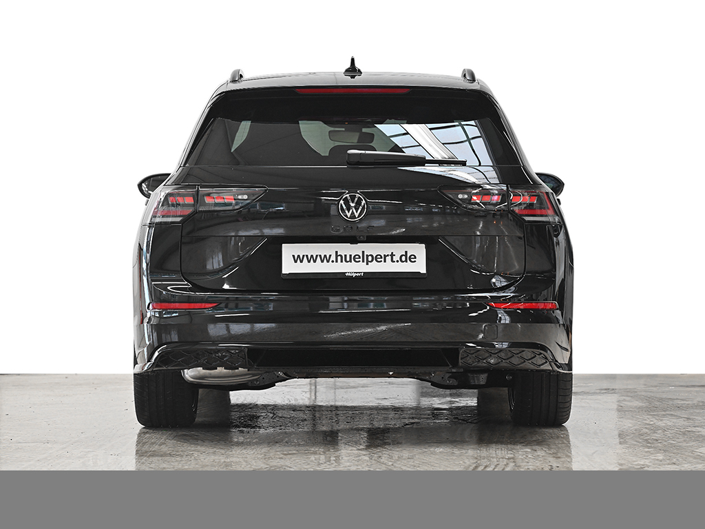 Volkswagen Golf Variant 1.5 R-LINE DSG BLACKSTYLE AHK PANO