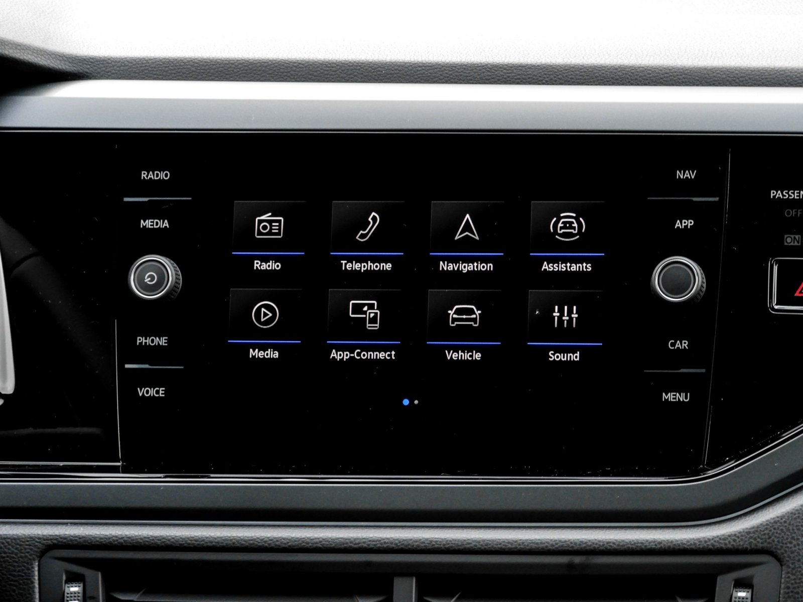 Volkswagen Taigo 1.5 R-LINE DSG BLACKSTYLE AHK CAM LM18