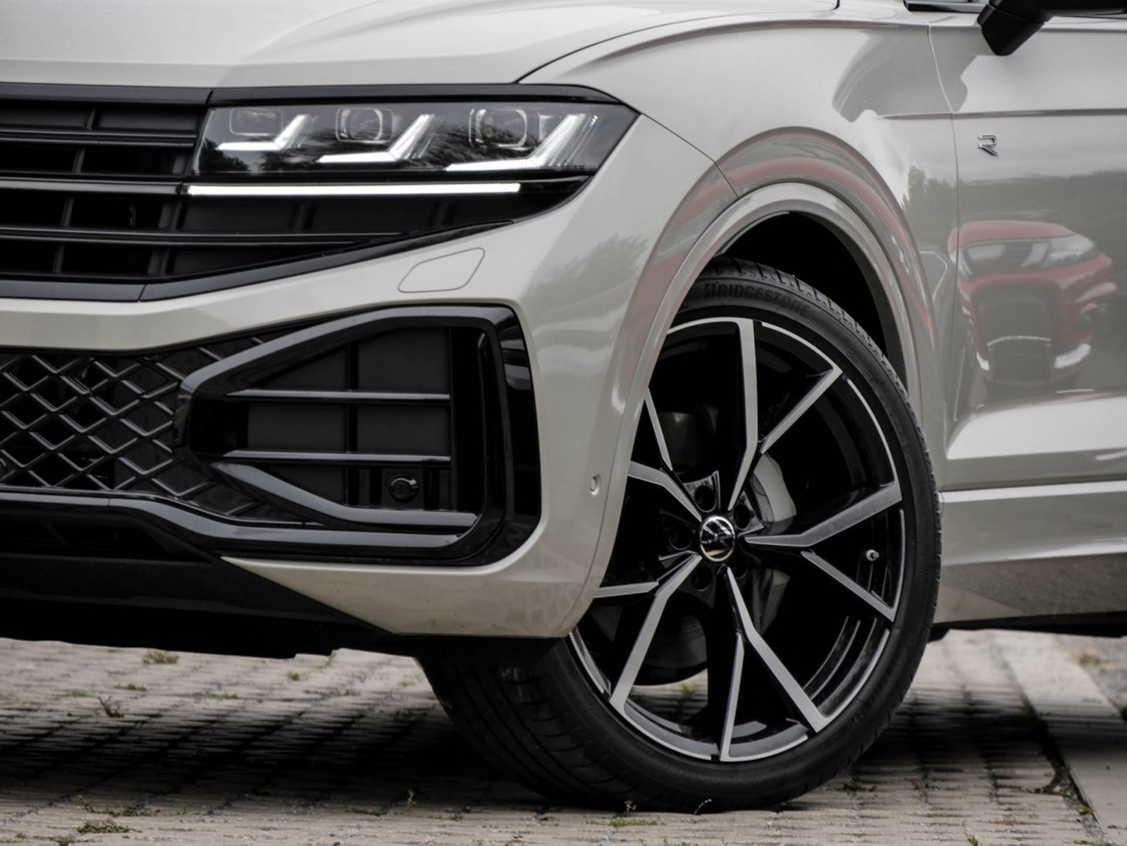 Volkswagen Touareg V6 R-LINE ALLRADLENKUNG NACHTSICHT PANO