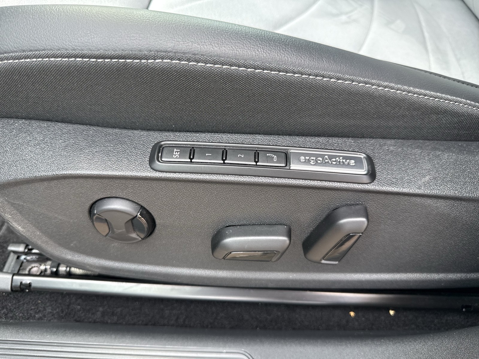 Volkswagen ID.3 Pro MOVE CAM ACC LM19 NAVI SITZHEIZUNG