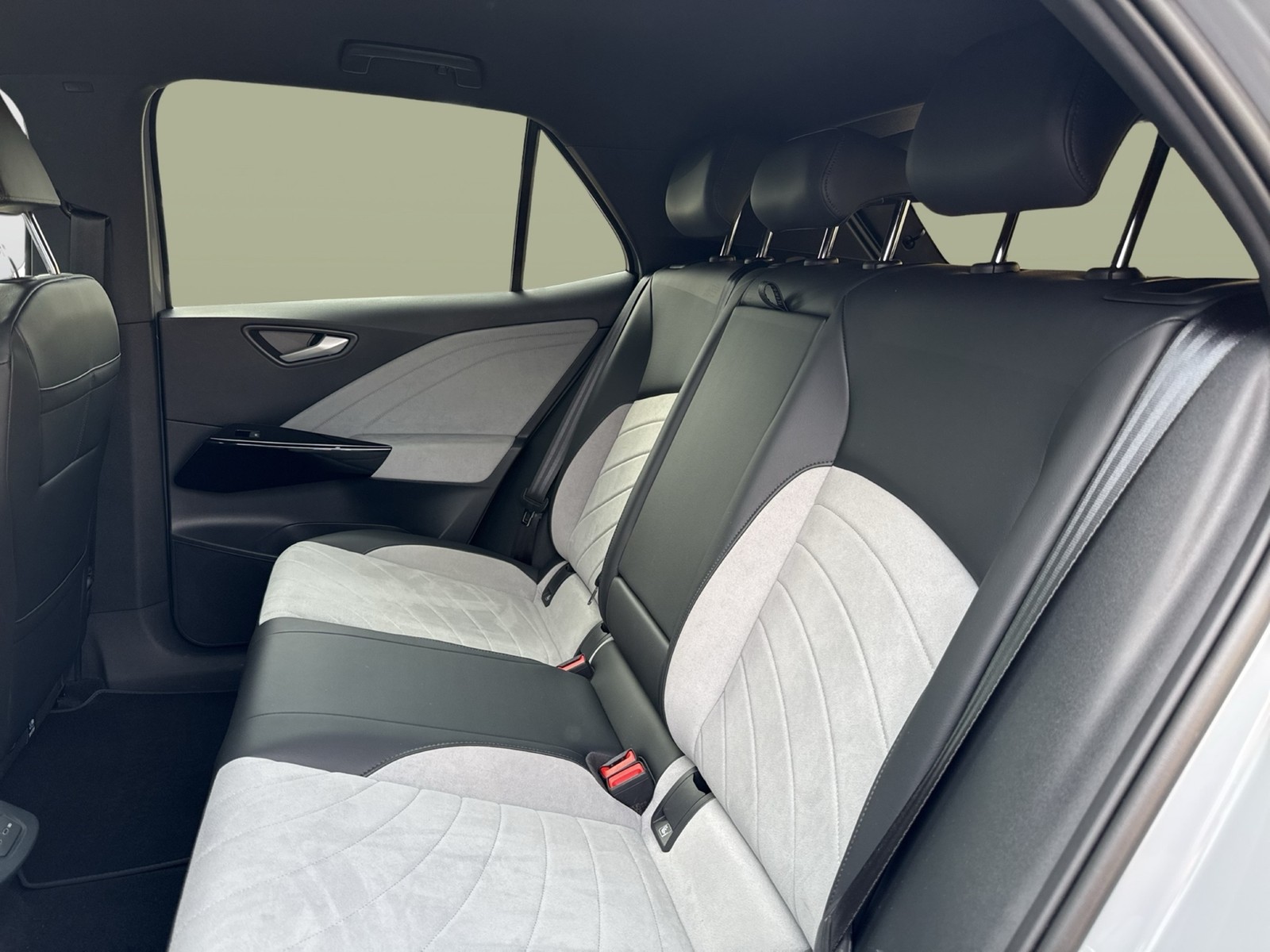 Volkswagen ID.3 Pro MOVE CAM ACC LM19 NAVI SITZHEIZUNG