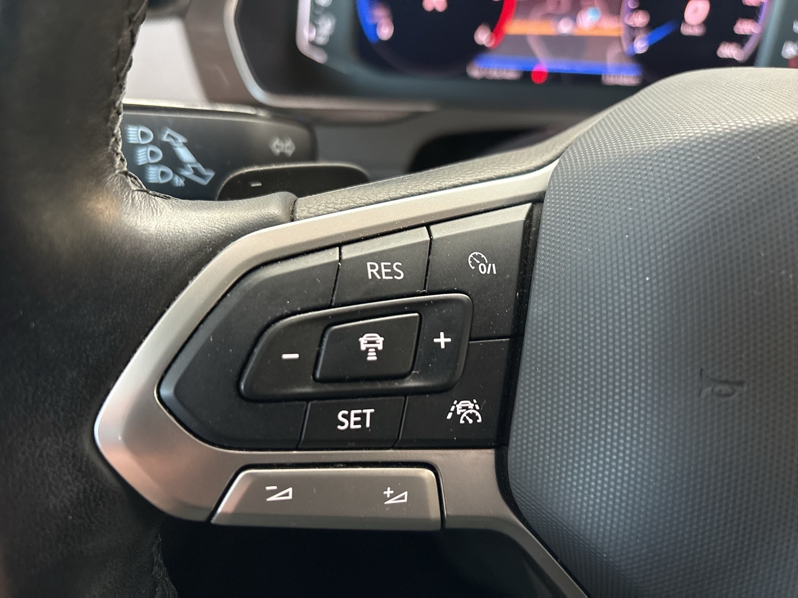 Volkswagen Passat Variant 2.0 BUSINESS AHK CAM ACC NAVI ALU