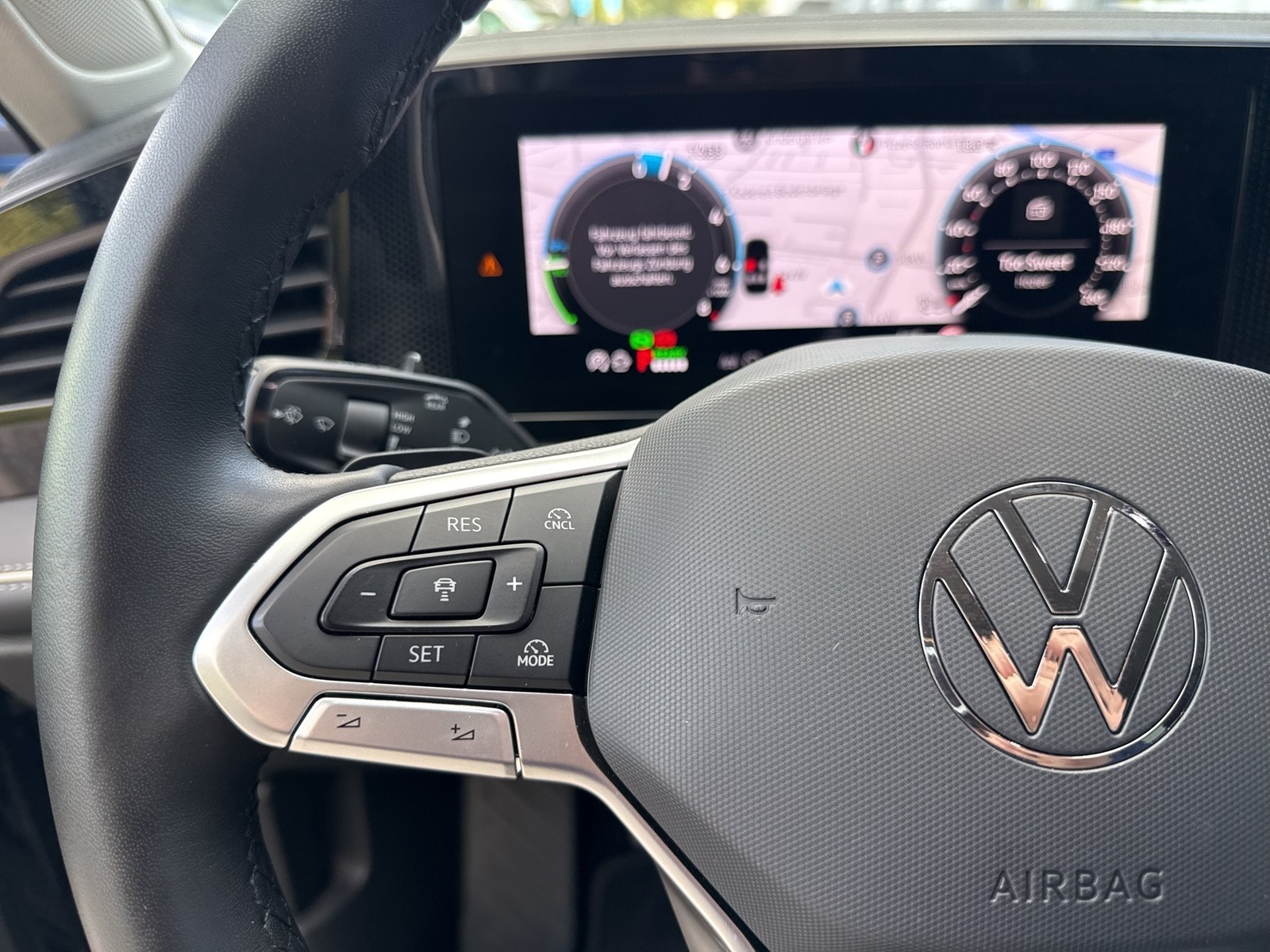 Volkswagen Passat Variant 1.5 HYBRID BUSINESS AHK CAM ACC