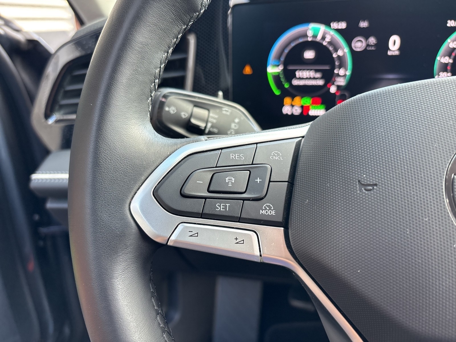 Volkswagen Passat Variant 1.5 HYBRID BUSINESS AHK CAM ACC