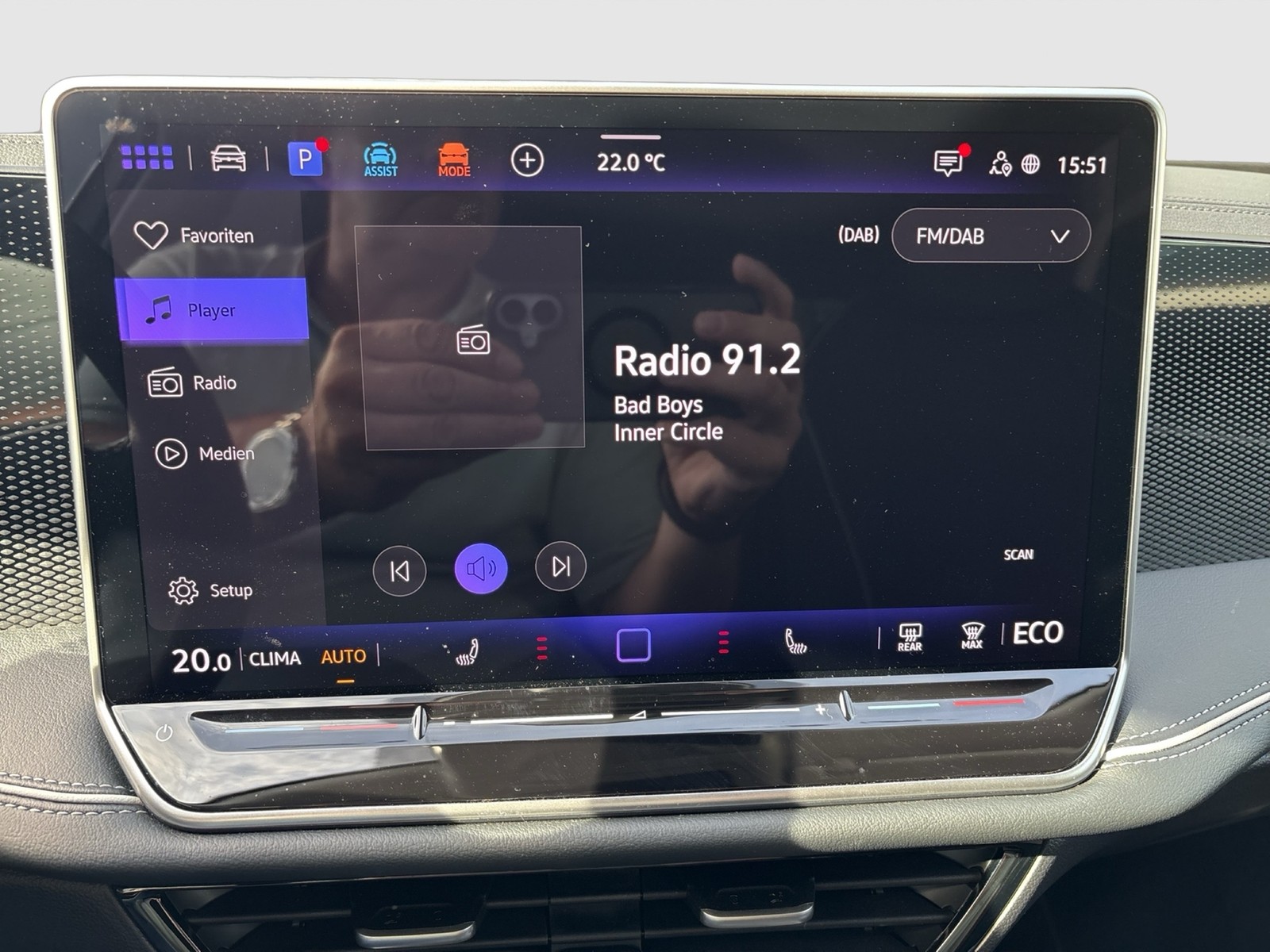 Volkswagen Passat Variant 1.5 HYBRID BUSINESS AHK CAM ACC