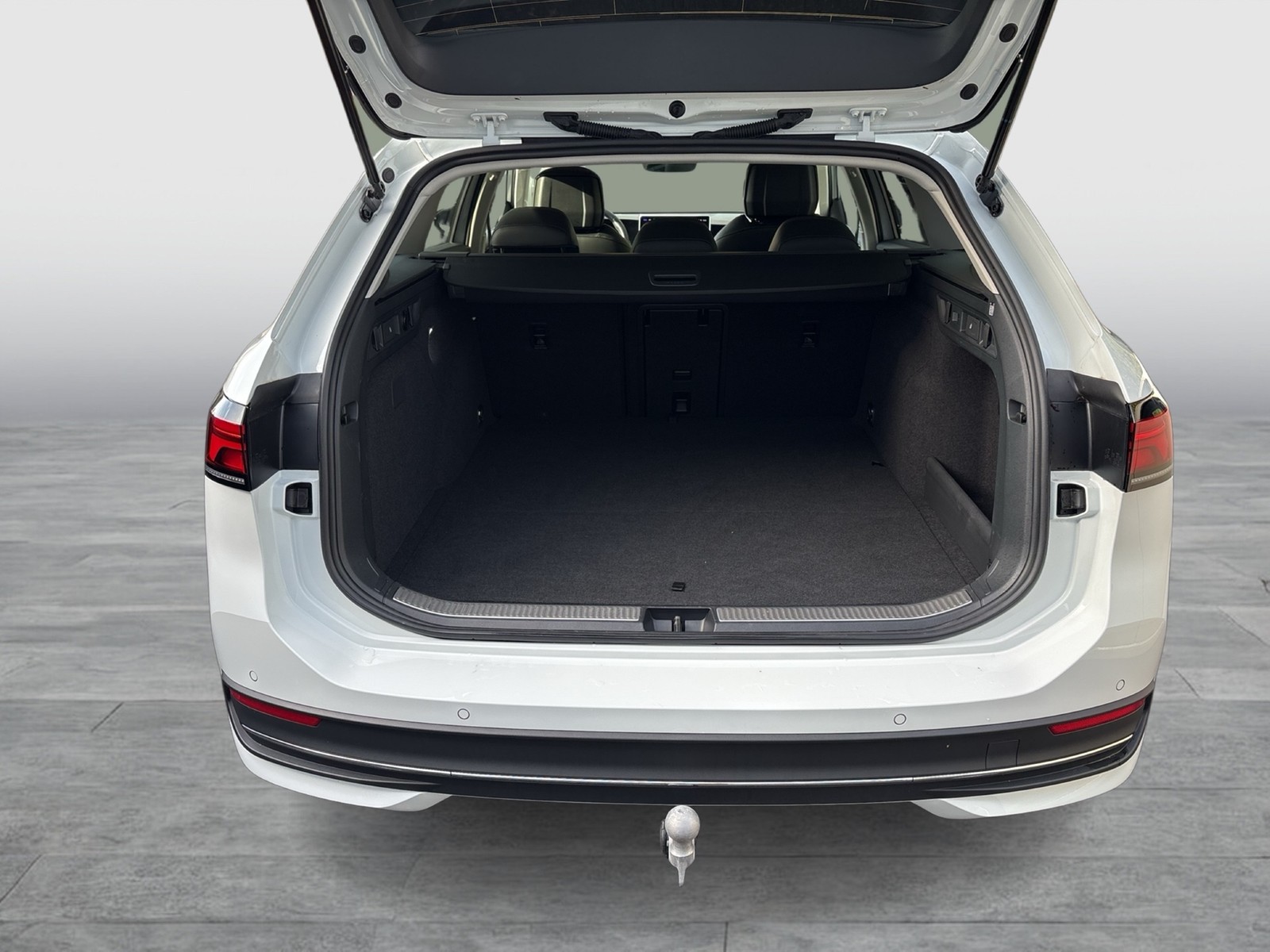 Volkswagen Passat Variant 1.5 HYBRID BUSINESS AHK CAM ACC