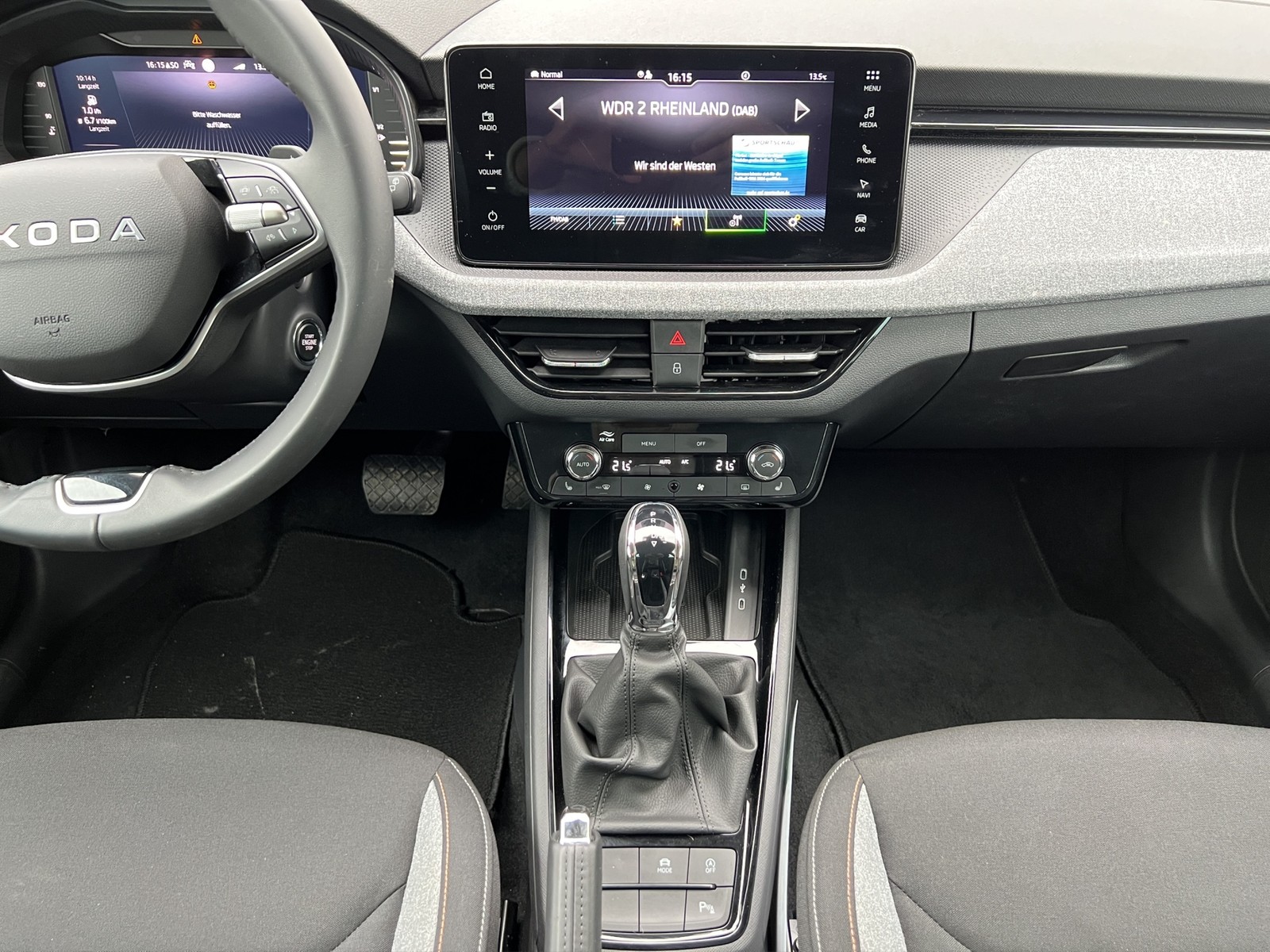 Skoda Kamiq 1.0 TOUR CAM ACC LM17 NAVI CARPLAY SITZHZ.