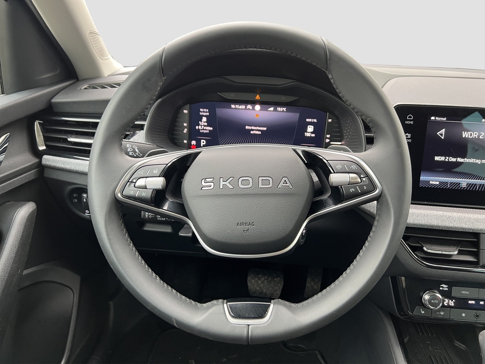 Skoda Kamiq 1.0 TOUR CAM ACC LM17 NAVI CARPLAY SITZHZ.