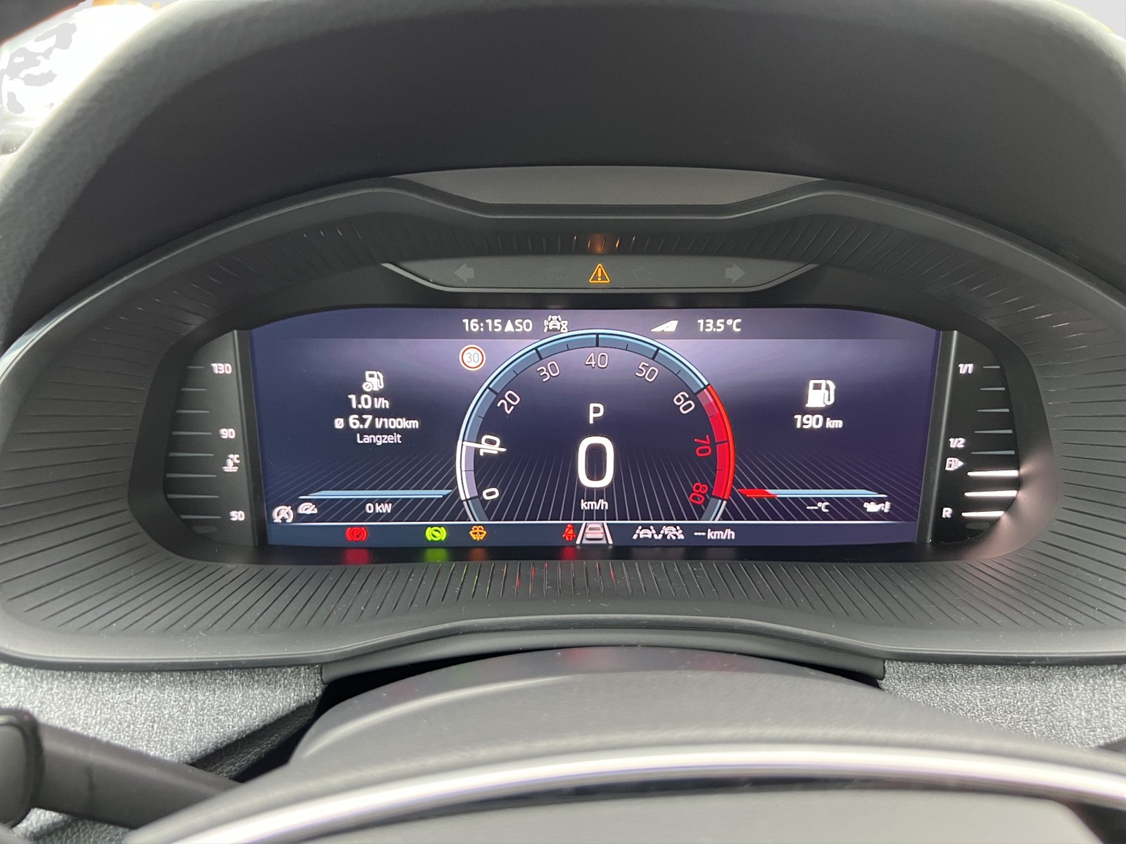 Skoda Kamiq 1.0 TOUR CAM ACC LM17 NAVI CARPLAY SITZHZ.