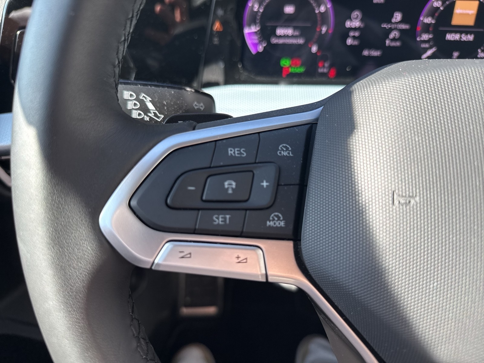 Volkswagen Golf Variant VIII 1.5 eTSI ENERGY CAM ACC NAVI