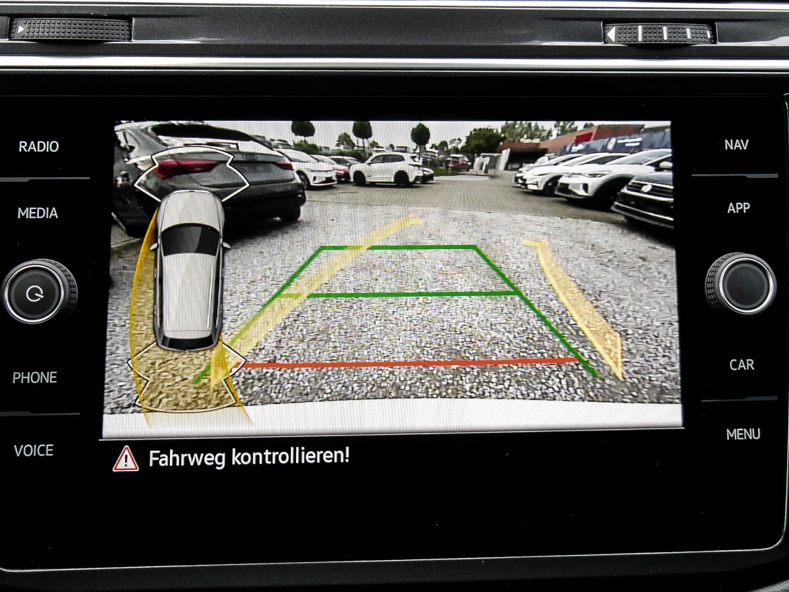 Volkswagen Tiguan 2.0 MOVE AHK CAM ACC LM17 NAVI SITZHEIZ.