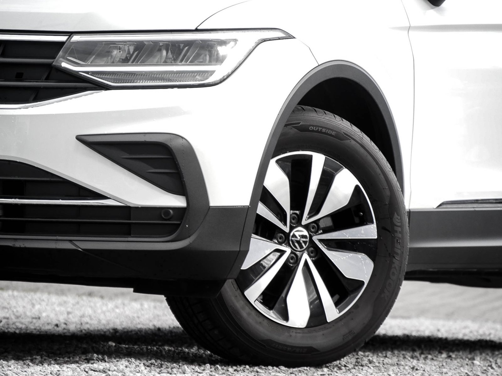 Volkswagen Tiguan 2.0 MOVE AHK CAM ACC LM17 NAVI SITZHEIZ.