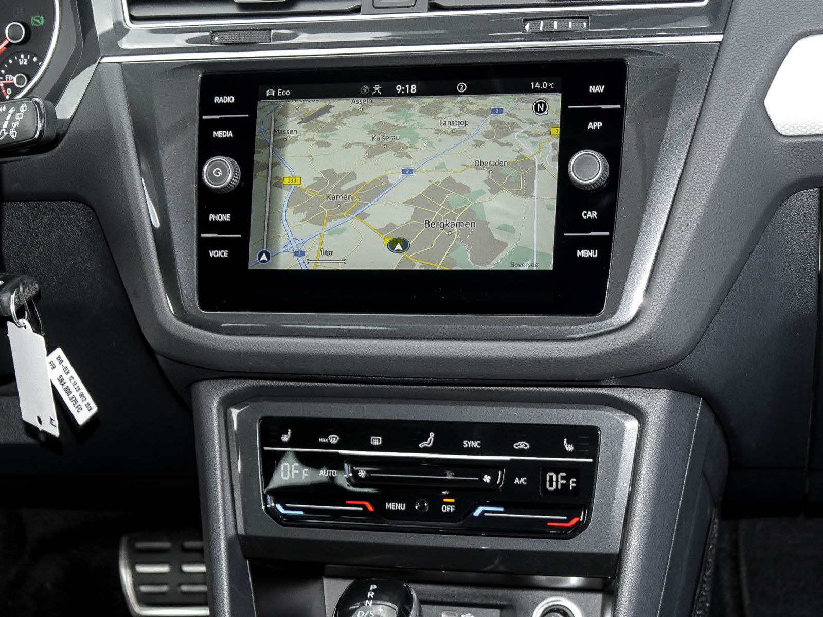 Volkswagen Tiguan 2.0 MOVE AHK CAM ACC LM17 NAVI SITZHEIZ.