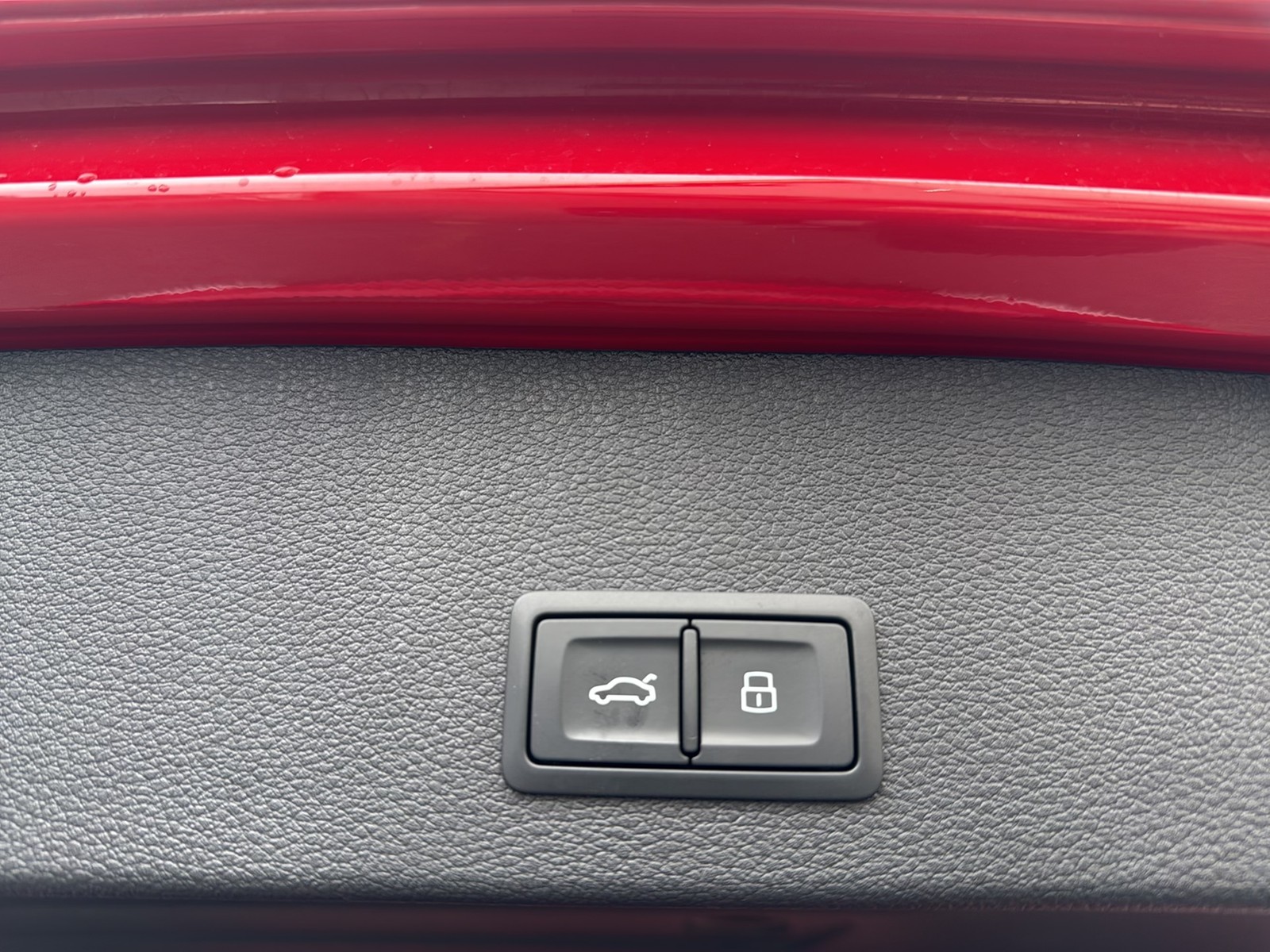 Audi Q2 35 advanced AHK LM18 ACC MATRIX EKLAPPE NAVI+