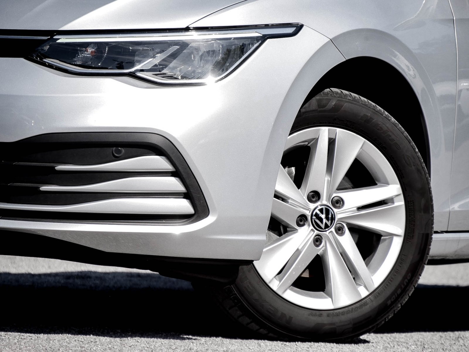 Volkswagen Golf Variant VIII 1.5 eTSI LIFE ACC ALU NAVI LED