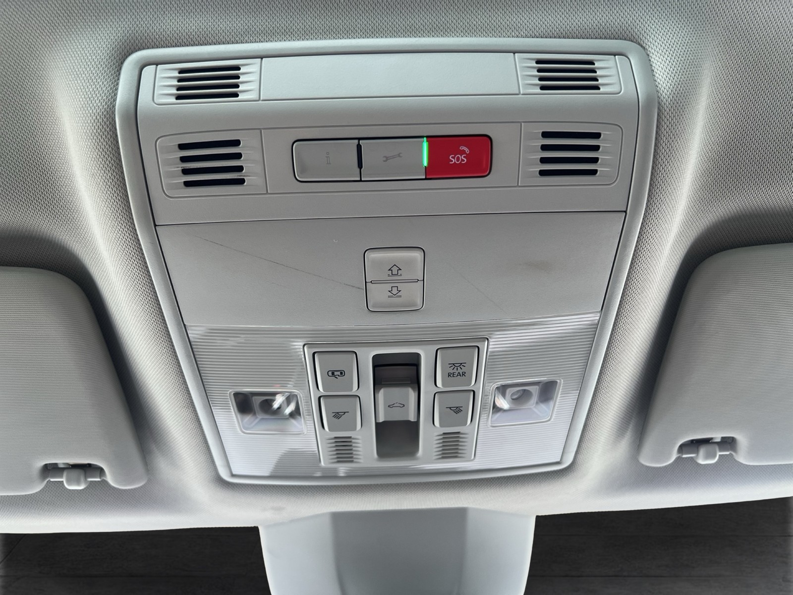 Skoda Superb Combi 1.4 iV STYLE PANO STANDHZ. AHK CAM