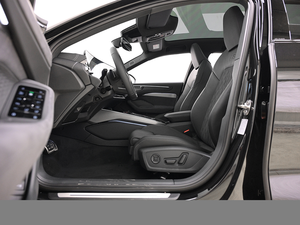 Audi A6 Avant e-hybrid quattro s-tronic S Line B&O+PANO+AHK+TechPro