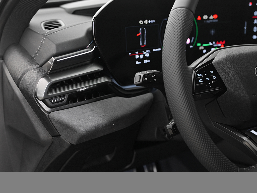 Audi A6 Avant e-hybrid quattro S tronic AHK+Pano+B&O+Luftfederfahrwerk