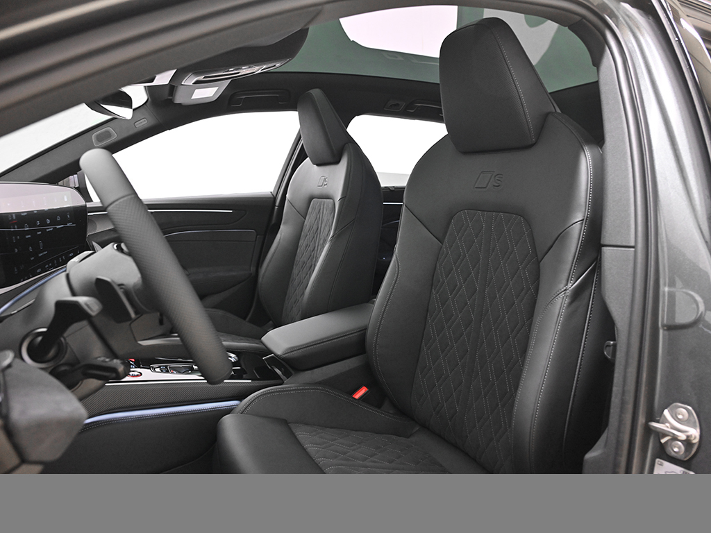 Audi A6 Avant e-hybrid quattro S tronic AHK+Pano+B&O+Luftfederfahrwerk