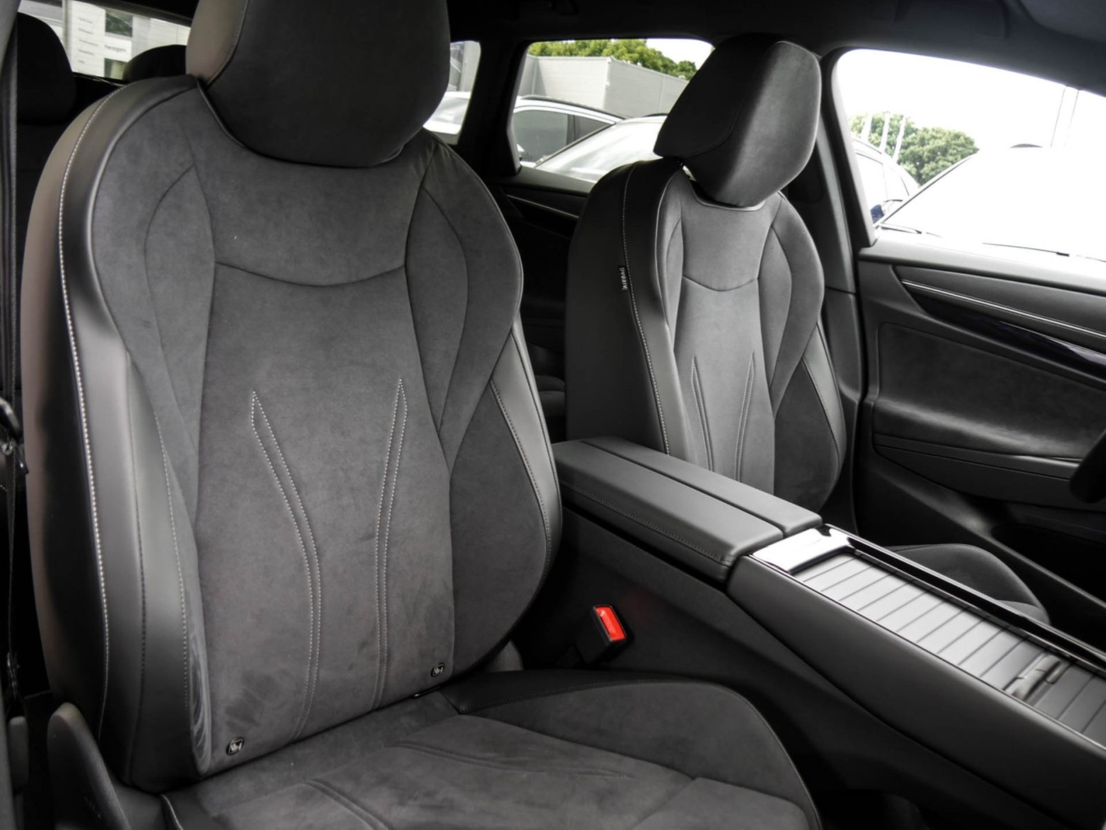Volkswagen ID.7 Tourer PRO WÄRMEPUMPE AHK 360°CAM ACC LM20