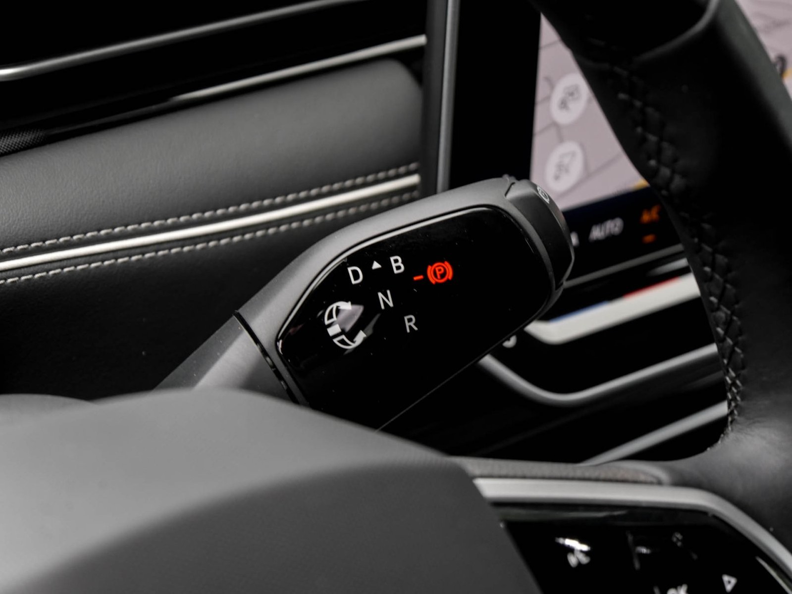 Volkswagen ID.7 Tourer PRO WÄRMEPUMPE AHK 360°CAM ACC LM20