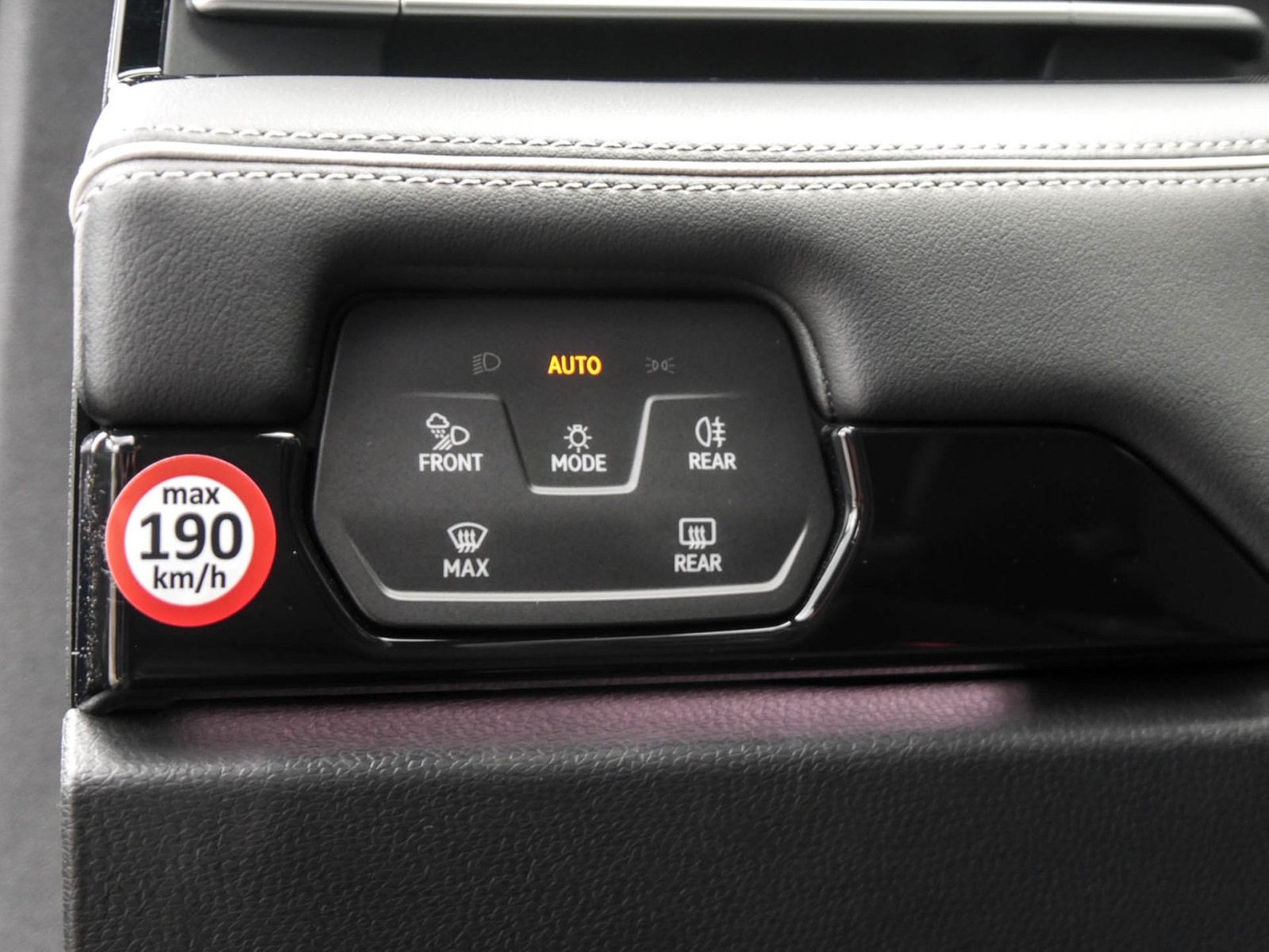 Volkswagen ID.7 Tourer PRO WÄRMEPUMPE AHK 360°CAM ACC LM20