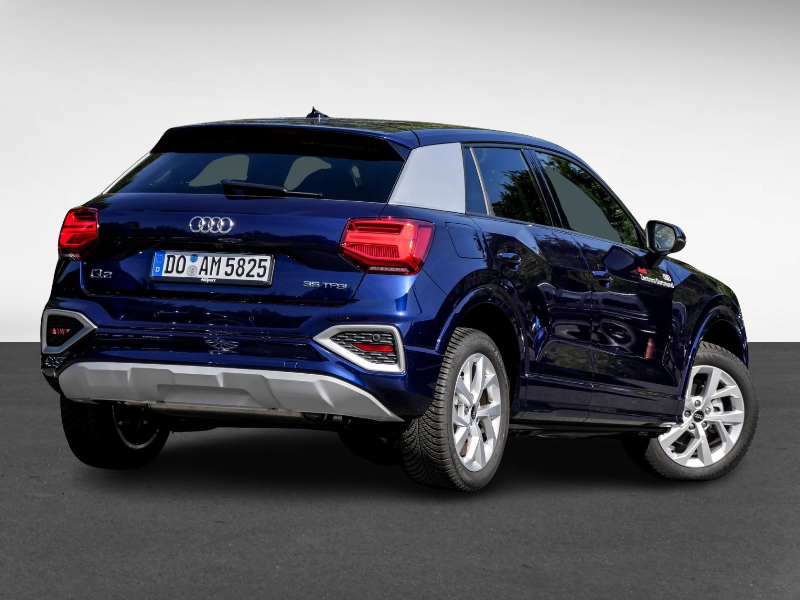 Audi Q2 35 advanced CAM E-KLAPPE NAVI+ LM17 SITZHEIZ.