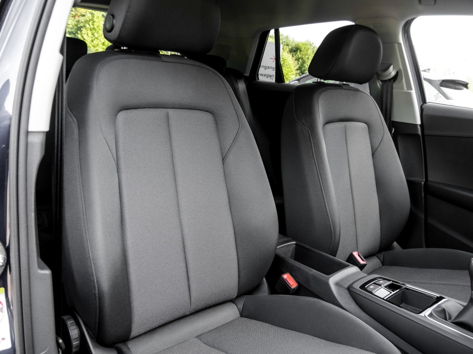 Audi Q2 35 advanced CAM E-KLAPPE NAVI+ LM17 SITZHEIZ.