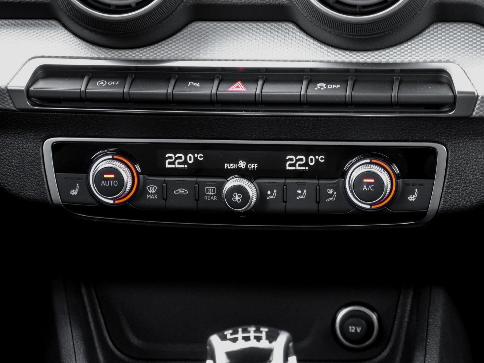 Audi Q2 35 advanced CAM E-KLAPPE NAVI+ LM17 SITZHEIZ.